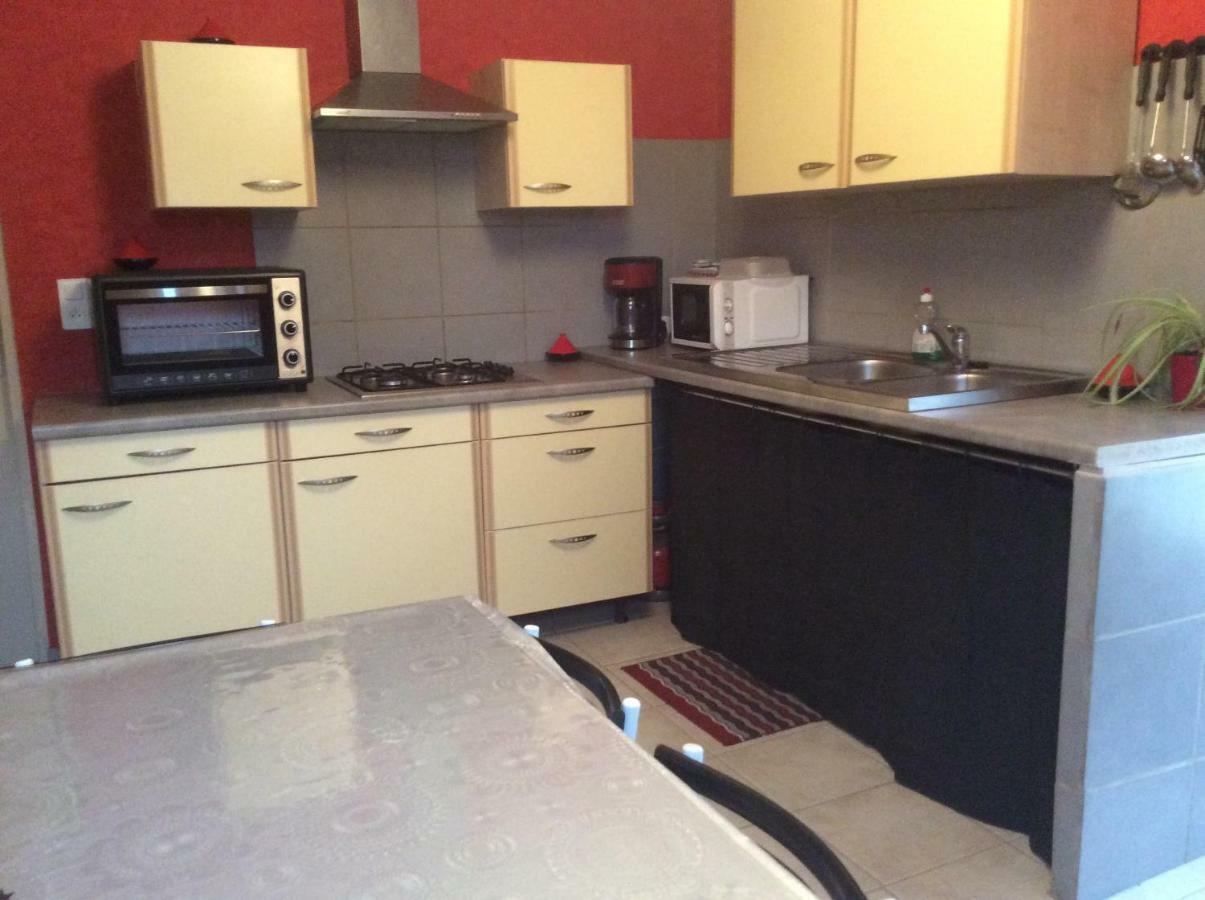 Appartement Vert, Compreignac Luaran gambar
