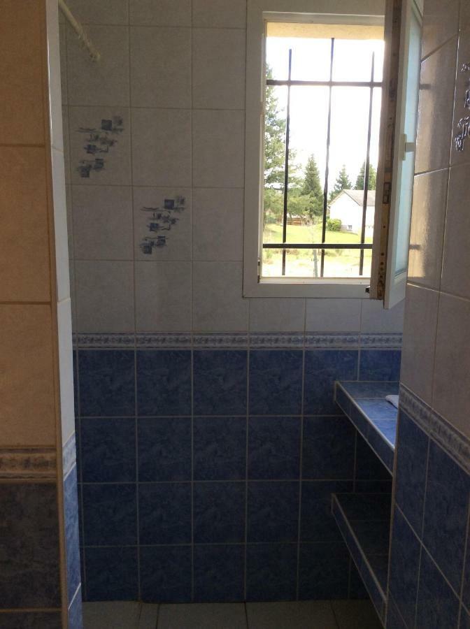 Appartement Vert, Compreignac Luaran gambar