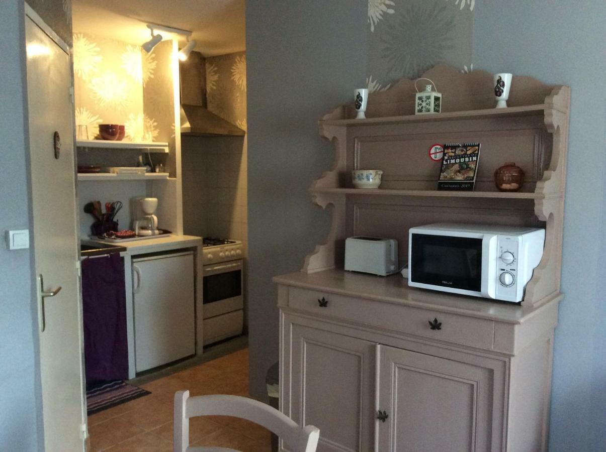 Appartement Vert, Compreignac Luaran gambar