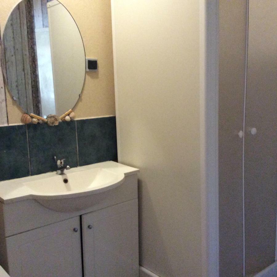Appartement Vert, Compreignac Luaran gambar