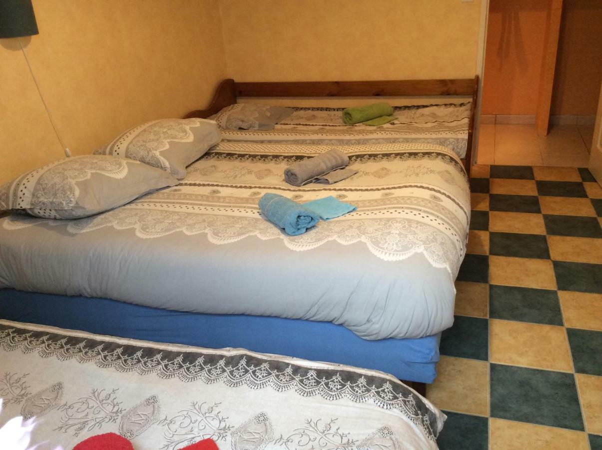 Appartement Vert, Compreignac Luaran gambar